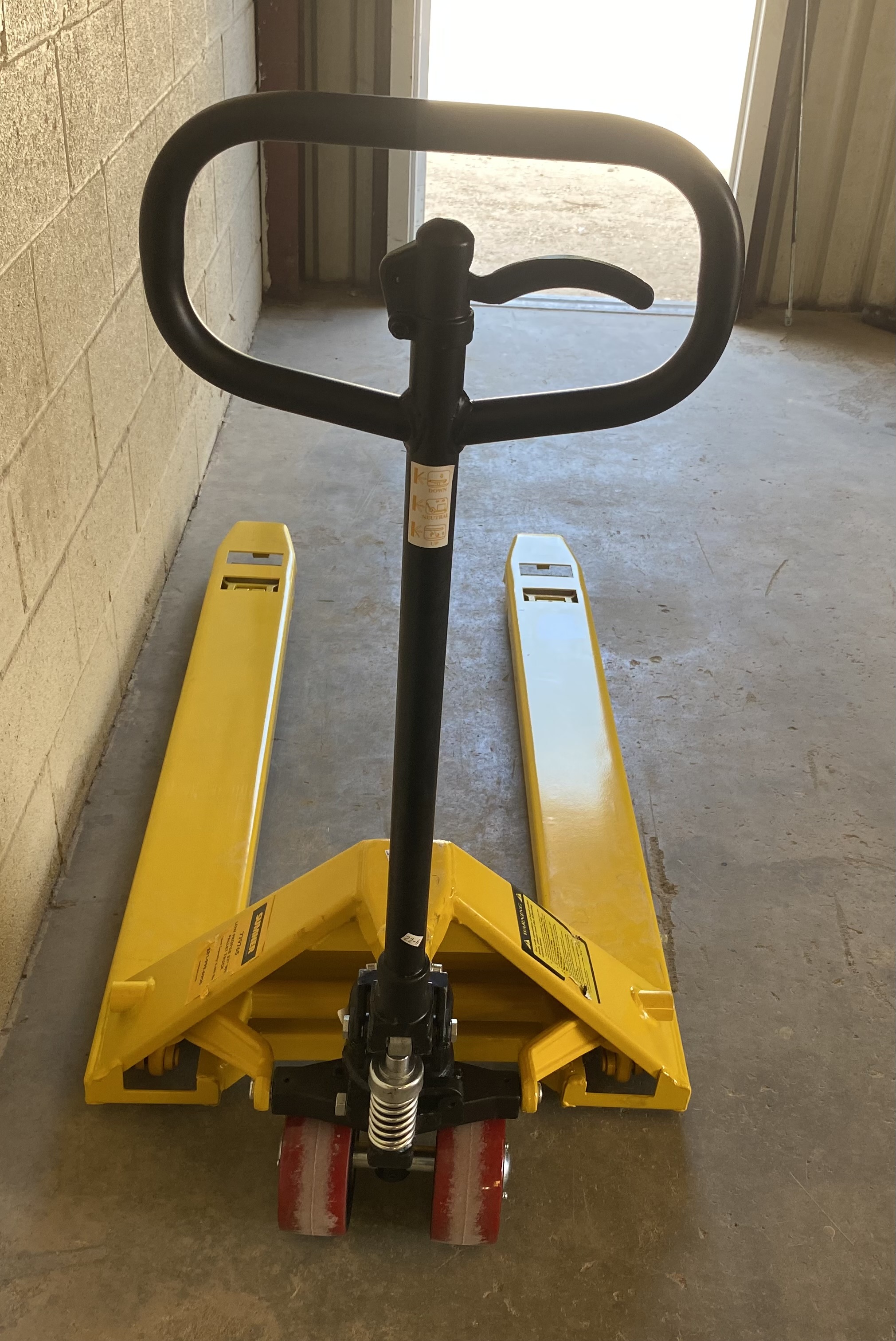 Rent the Pallet Jack Rental Services of Texas